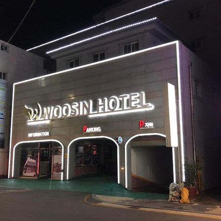 Goodstay Woosin Hotel Jeonju Exterior foto